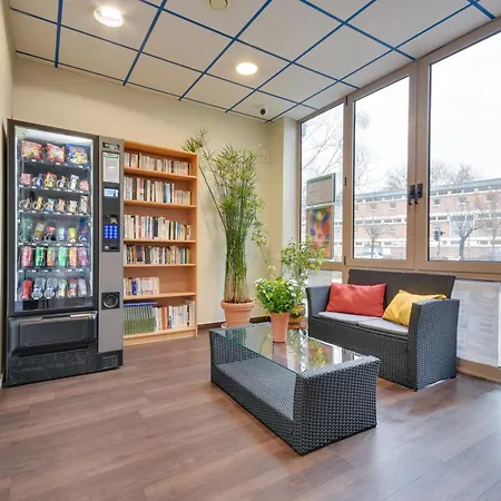 Brit Centre Szálloda