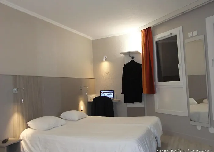 Ξενοδοχείο Brit Centre 3*