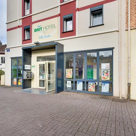 Brit Centre מלון