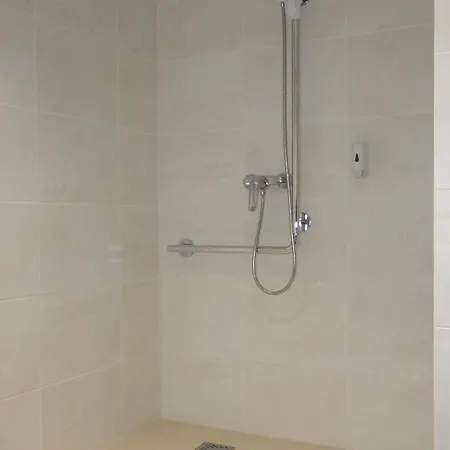 Brit Centre 3*