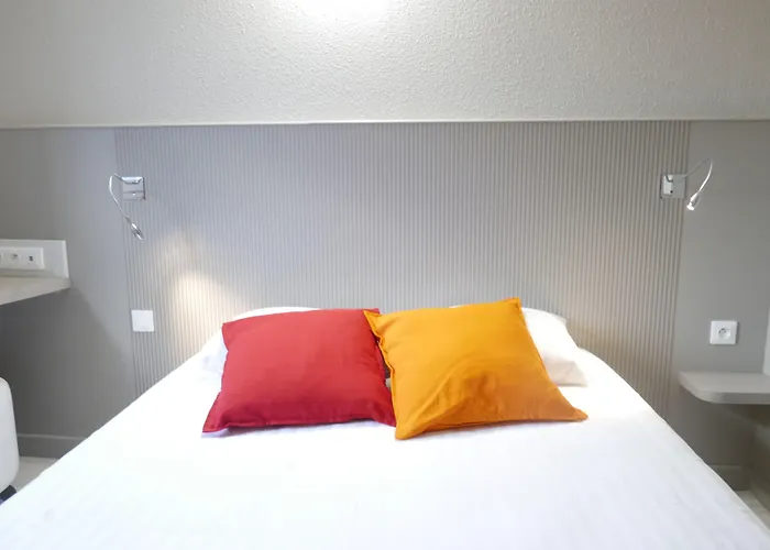 Brit Centre 3* ליל