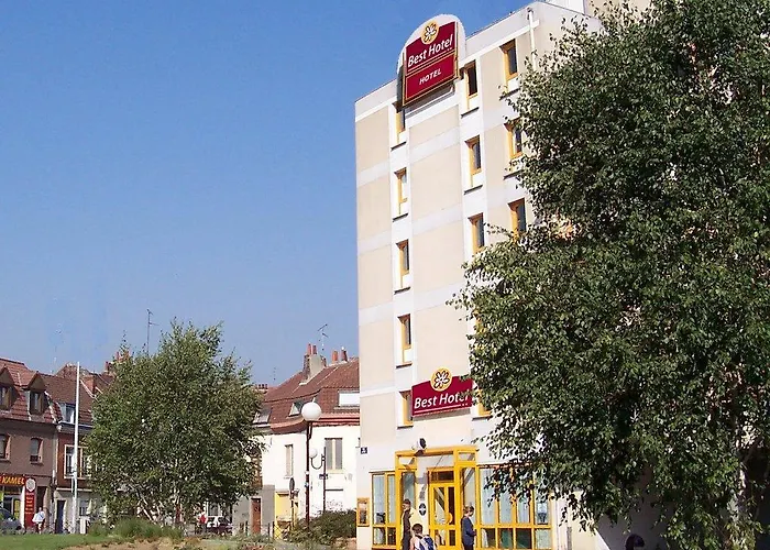 מלון Brit Centre ליל