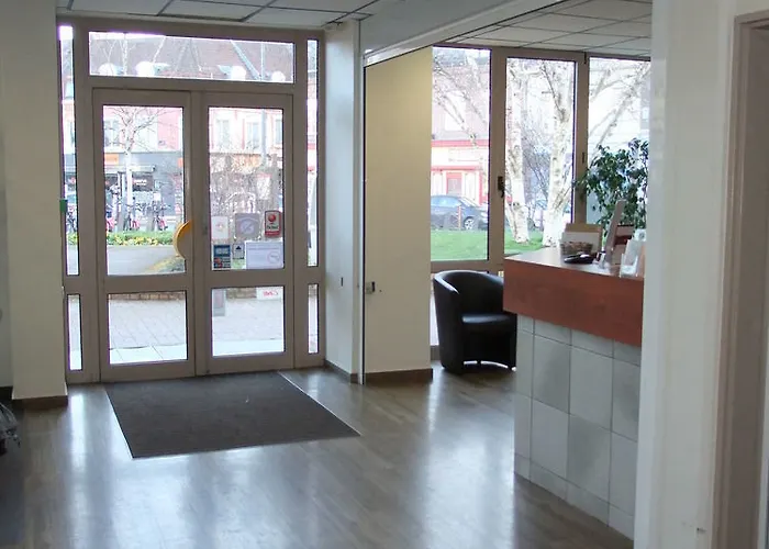 Brit Centre 3* ליל