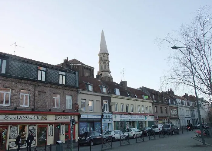 מלון Brit Centre 3*